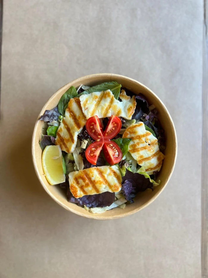 Grilled Halloumi Salad